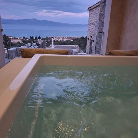 Mani Luxury Suites And Studios In Gytheio With Private Pools Exterior foto