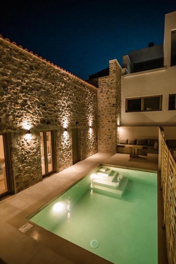 Mani Luxury Suites And Studios In Gytheio With Private Pools Exterior foto